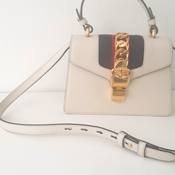 Host pick 💎 Price slashed Gucci sylvie mini handbag 👜 - Picture 7 of 12